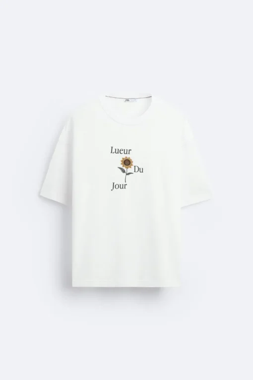 CAMISETA BORDADO CONTRASTE