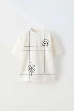 CAMISETA BORDADOS