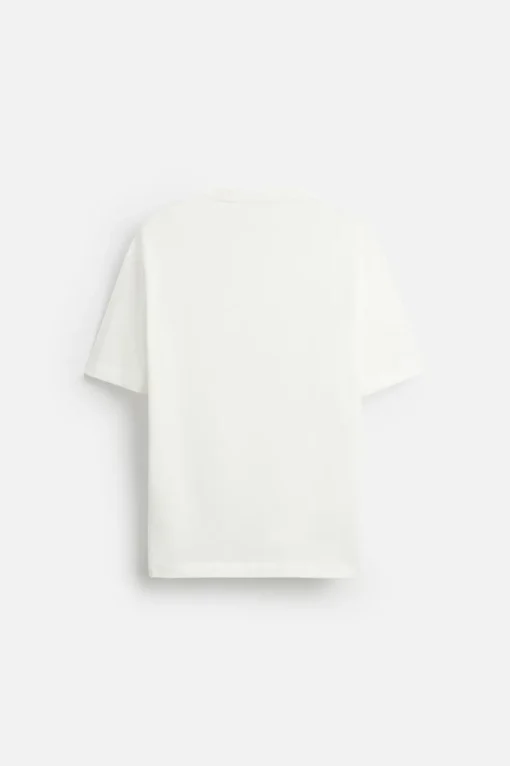 CAMISETA ESTAMPADO RELIEVE