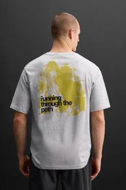 CAMISETA GRÁFICOS COMBINADOS