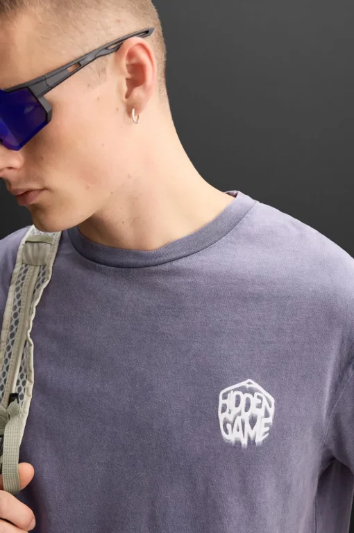 CAMISETA GRÁFICOS COMBINADOS