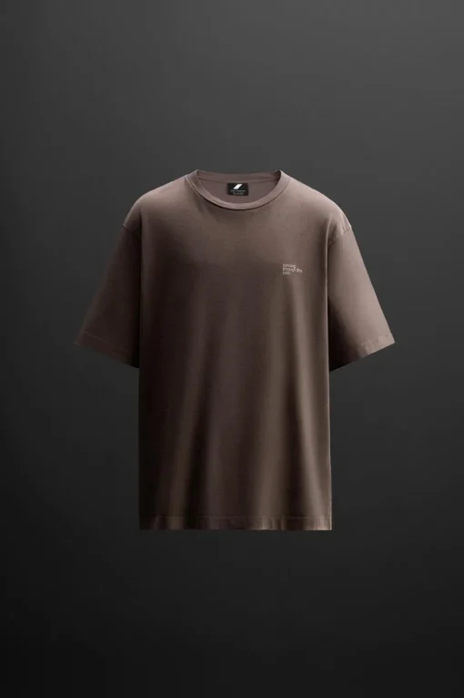 CAMISETA GRÁFICOS COMBINADOS
