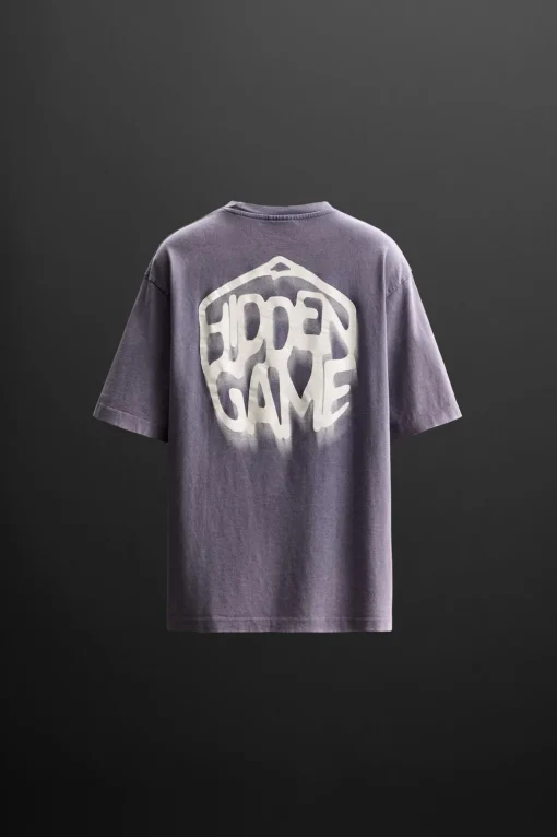 CAMISETA GRÁFICOS COMBINADOS