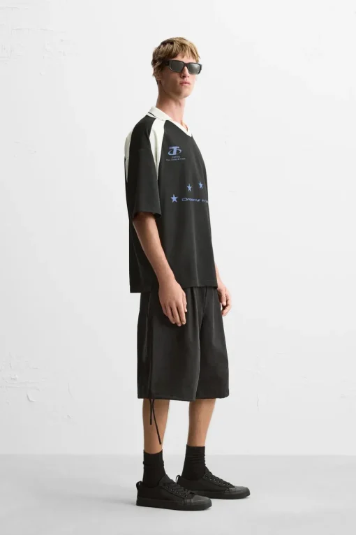 CAMISETA POLO COLOR BLOCK TEXTOS