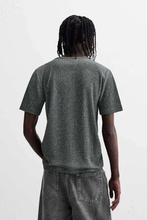 CAMISETA PUNTO ESTAMPADO SPRAY