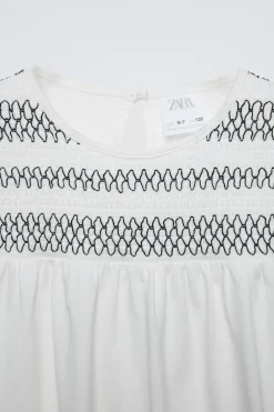 CAMISETA ROMÁNTICA GOMAS
