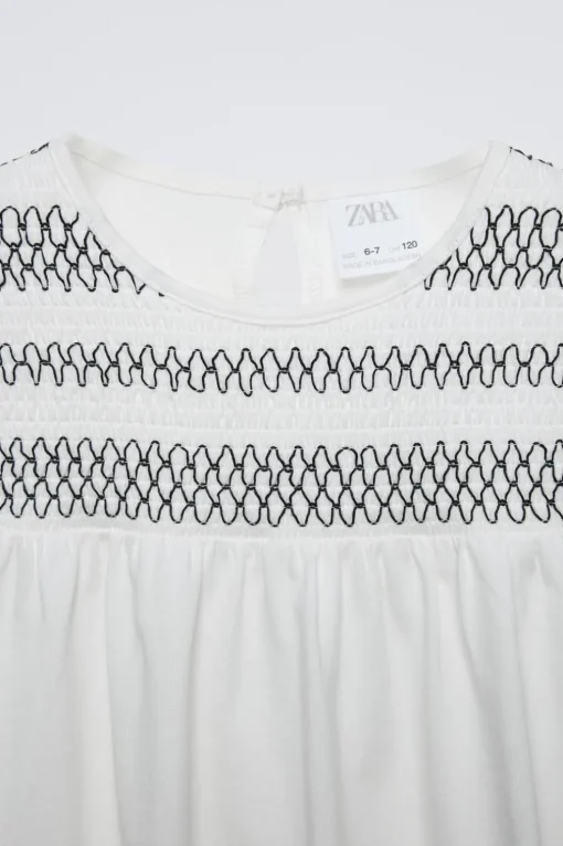 CAMISETA ROMÁNTICA GOMAS