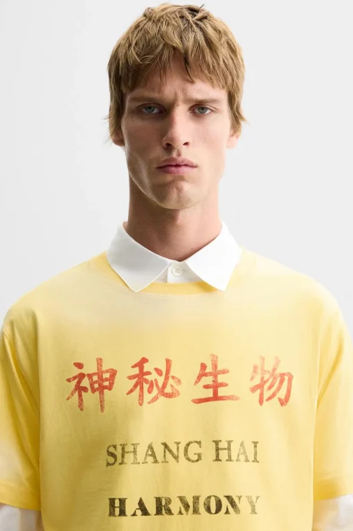 CAMISETA TEXTO ESTAMPADO