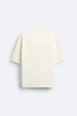 CAMISETA TEXTO GRABADO