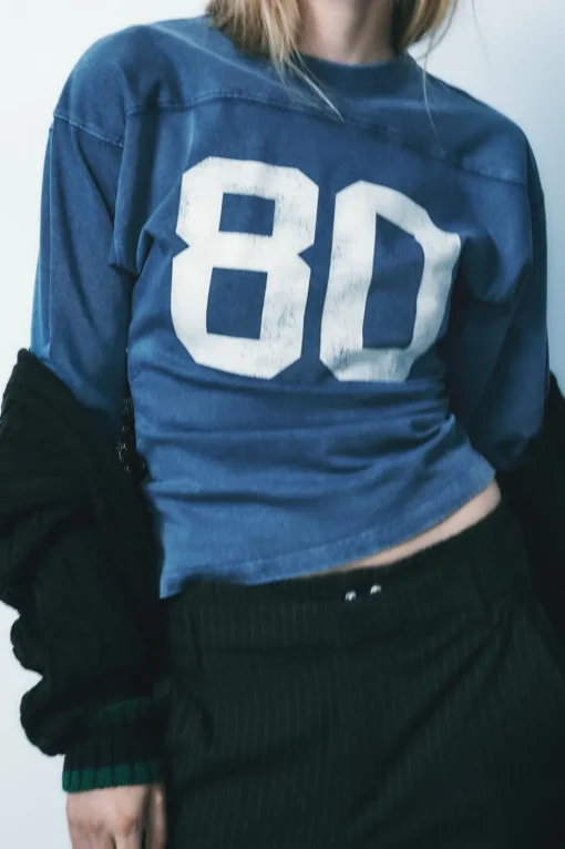 CAMISETA VARSITY EFECTO LAVADO