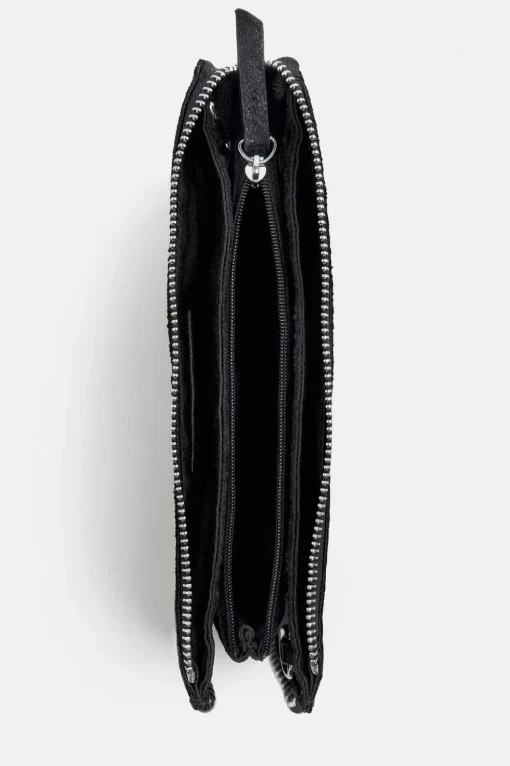 CARTERA BANDOLERA TACHAS