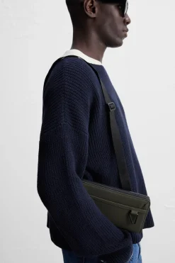 CARTERA ENGOMADA