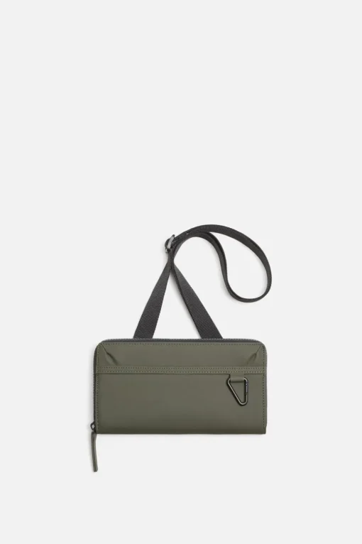 CARTERA ENGOMADA