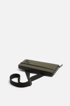 CARTERA ENGOMADA