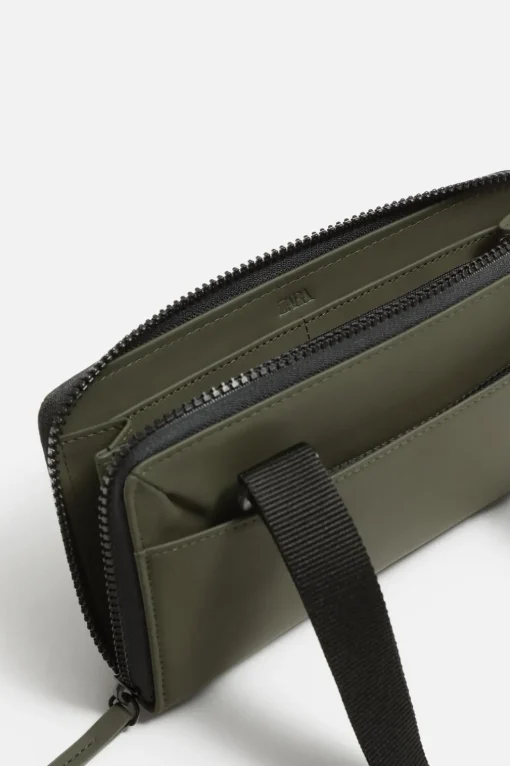 CARTERA ENGOMADA