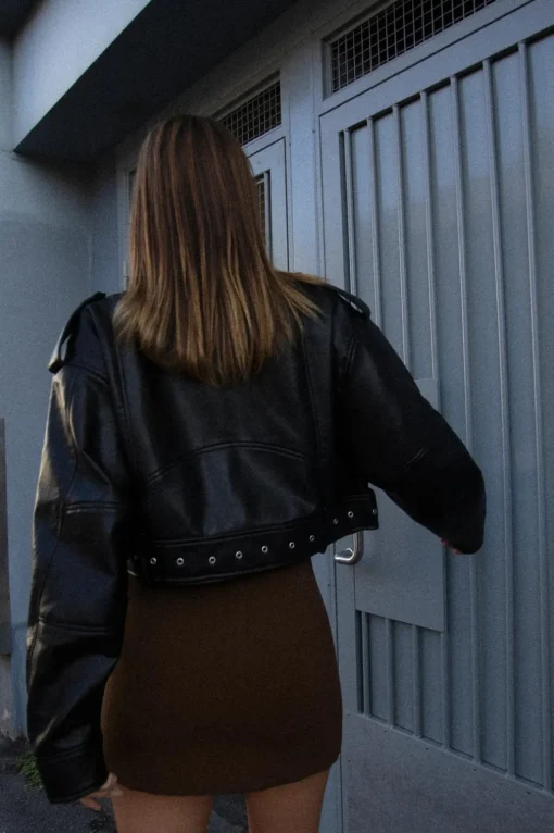 CAZADORA BIKER CROP EFECTO PIEL