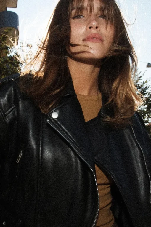 CAZADORA BIKER CROP EFECTO PIEL