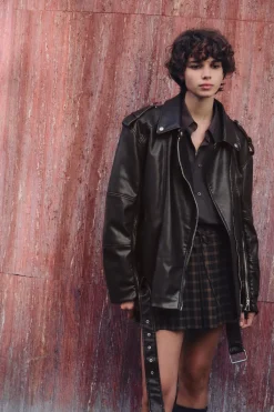 CAZADORA BIKER OVERSIZE EFECTO PIEL LAVADA