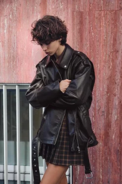 CAZADORA BIKER OVERSIZE EFECTO PIEL LAVADA