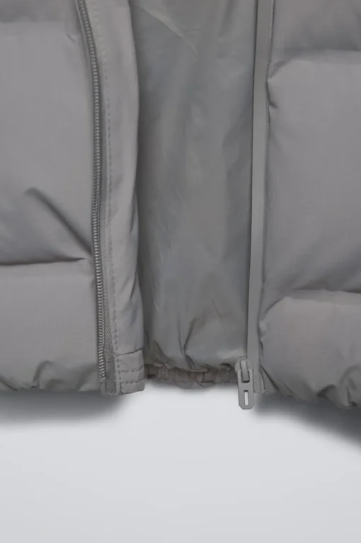 CHALECO ACOLCHADO CAPUCHA WATER REPELLENT