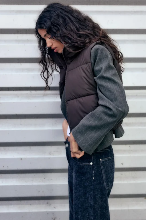 CHALECO CROP ACOLCHADO ENGOMADO