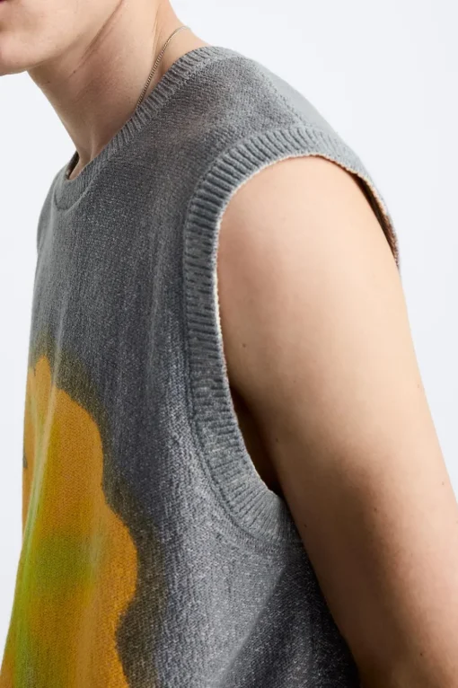 CHALECO PUNTO ESTAMPADO SPRAY