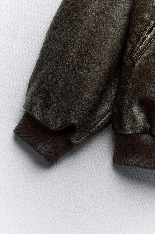 CHAQUETA BOMBER OVERSIZE EFECTO PIEL DESGASTADA