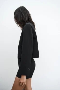 CHAQUETA CORTA BOTONES ZW COLLECTION