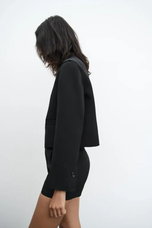 CHAQUETA CORTA BOTONES ZW COLLECTION