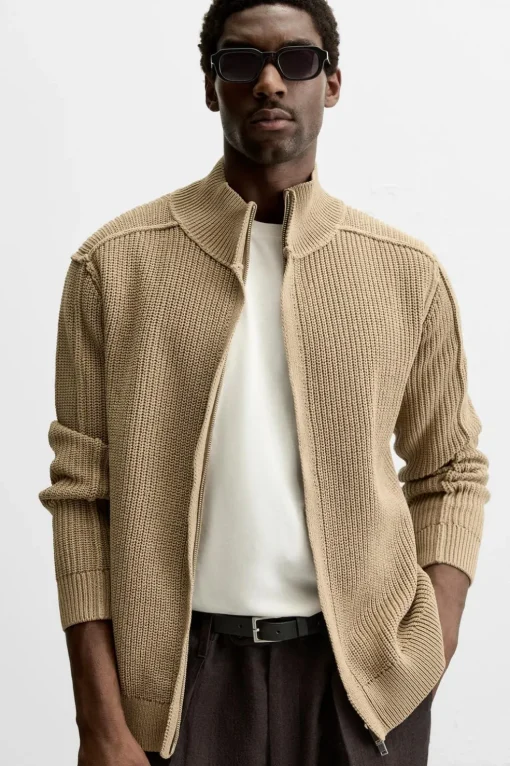 CHAQUETA PUNTO ACABADOS REVÉS