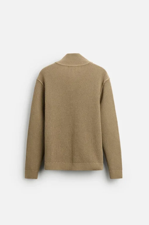 CHAQUETA PUNTO ACABADOS REVÉS
