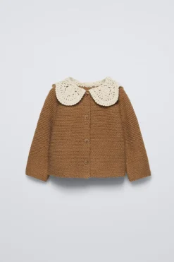 CHAQUETA PUNTO CUELLO CROCHET