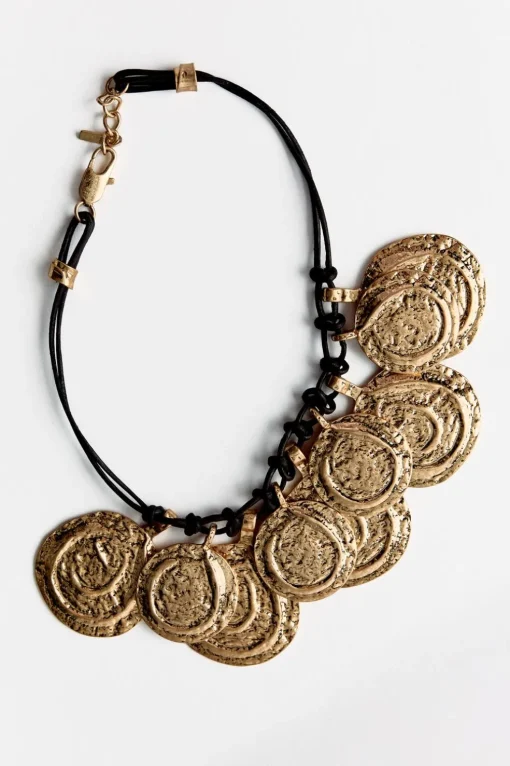 COLLAR CORDÓN MEDALLAS