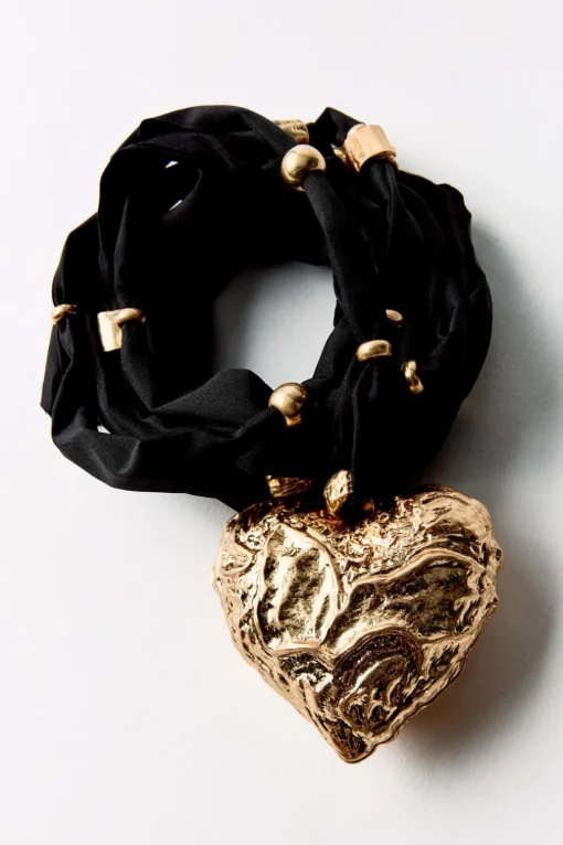 COLLAR TEJIDO CORAZÓN
