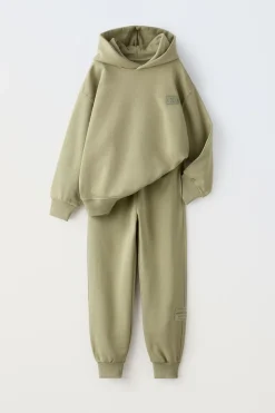 CONJUNTO SUDADERA CAPUCHA Y JOGGER