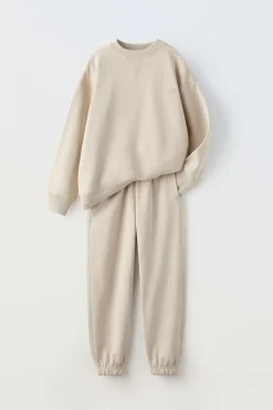 CONJUNTO SUDADERA Y PANTALÓN