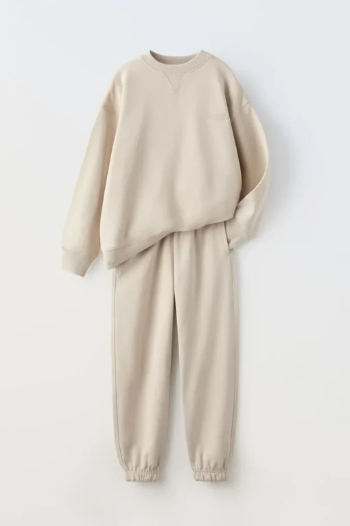 CONJUNTO SUDADERA Y PANTALÓN