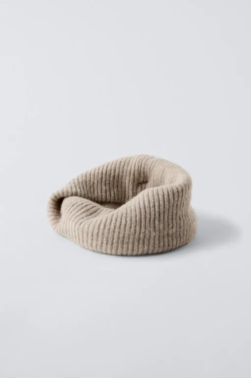 CUELLO PUNTO BÁSICO