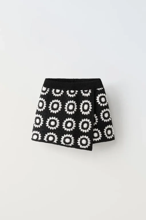 FALDA BERMUDA CROCHET FLORES
