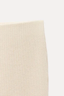 FALDA CANALÉ CROCHET