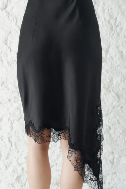 FALDA SATINADA ENCAJE ZW COLLECTION