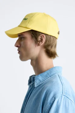 GORRA BORDADO CONTRASTE