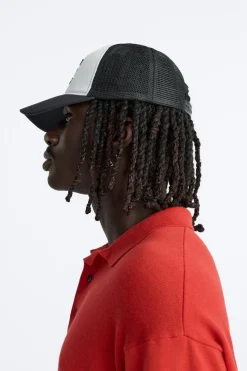 GORRA LETRA RELIEVE