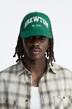 GORRA TEXTO RELIEVE