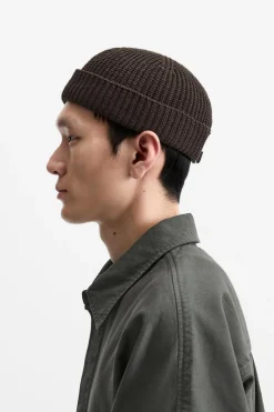 GORRO CORTO PUNTO