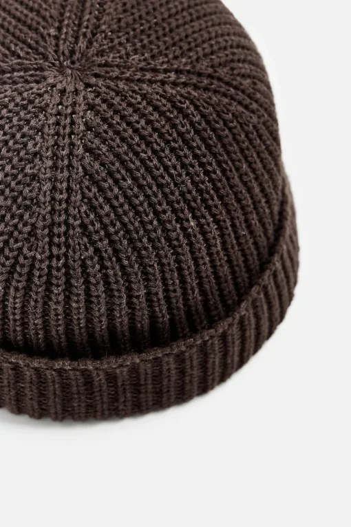 GORRO CORTO PUNTO