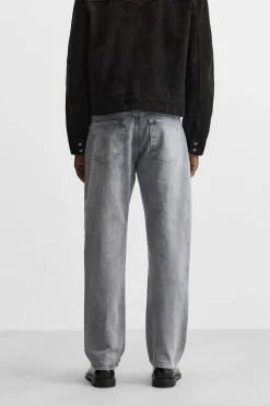 JEANS REGULAR FIT LAVADO