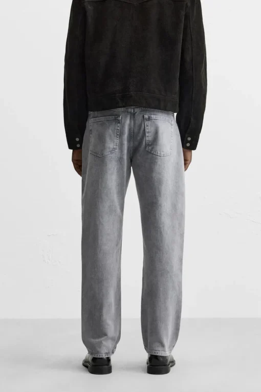 JEANS REGULAR FIT LAVADO