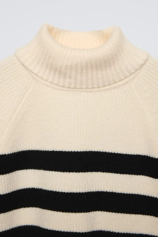 JERSEY PUNTO RAYAS CUELLO VUELTO