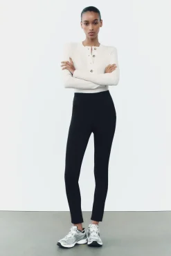 LEGGINGS ELÁSTICOS LATERALES